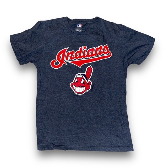 MLB Tops - NWOT MLB old school Indians t-shirt logo. Size: M